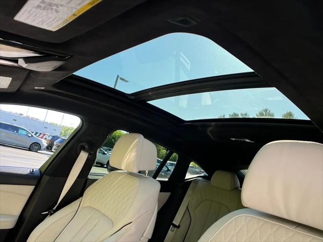 2021 BMW X6 M50i