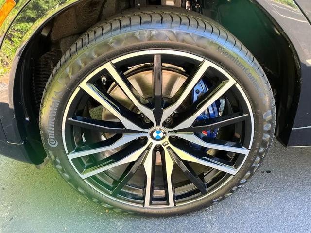 2021 BMW X6 M50i