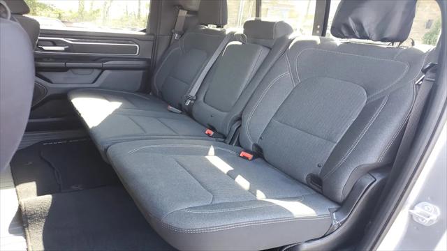 2019 Ram 1500 Big Horn/Lone Star Crew Cab 4x4 5'7" Box