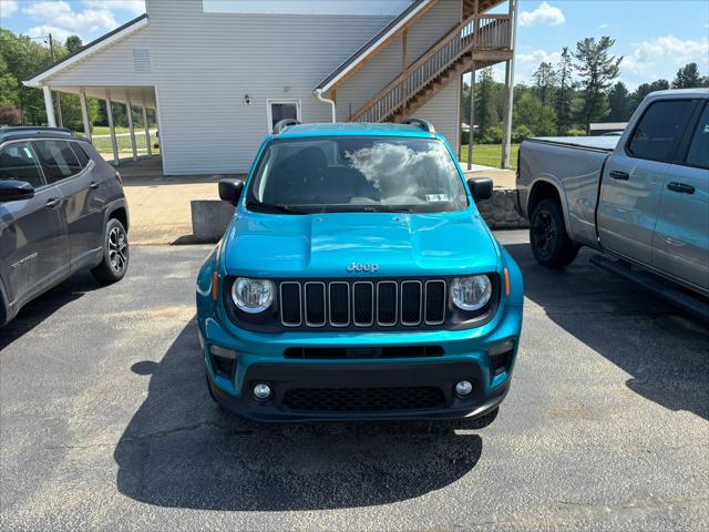 2022 Jeep Renegade Latitude 4x4 2022 Jeep Renegade Latitude 4x4