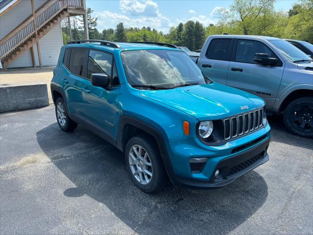 2022 Jeep Renegade Latitude 4x4 2022 Jeep Renegade Latitude 4x4