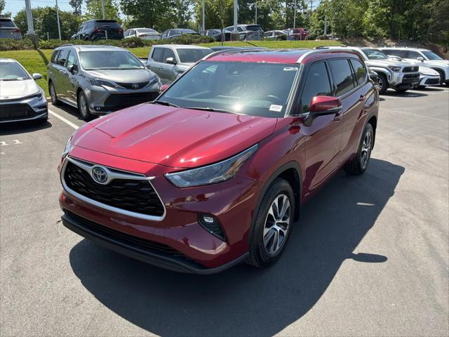2022 Toyota Highlander Hybrid XLE