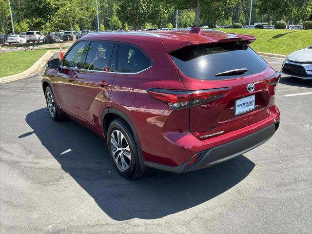 2022 Toyota Highlander Hybrid XLE