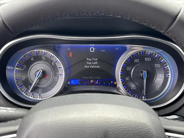 2023 Chrysler 300 Touring