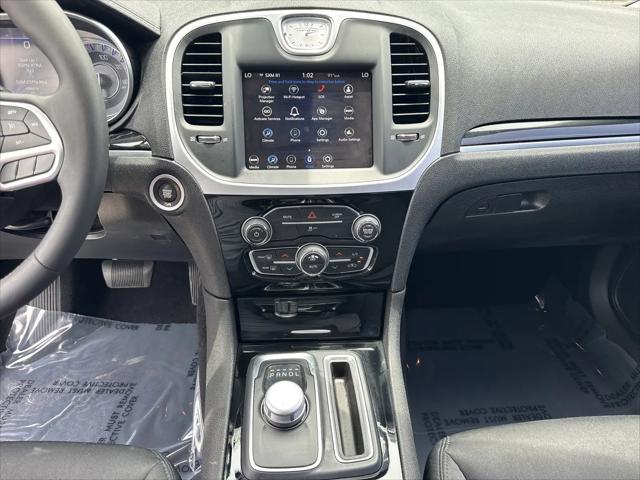 2023 Chrysler 300 Touring