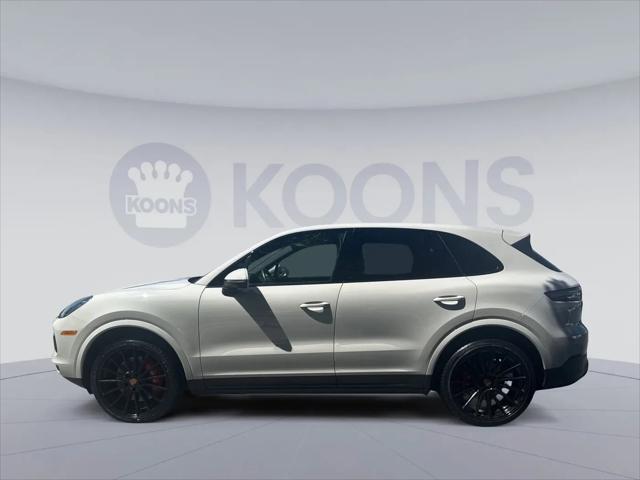 2022 Porsche Cayenne Platinum Edition