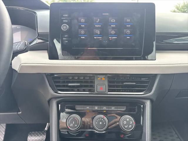 2025 Volkswagen Taos 1.5T S