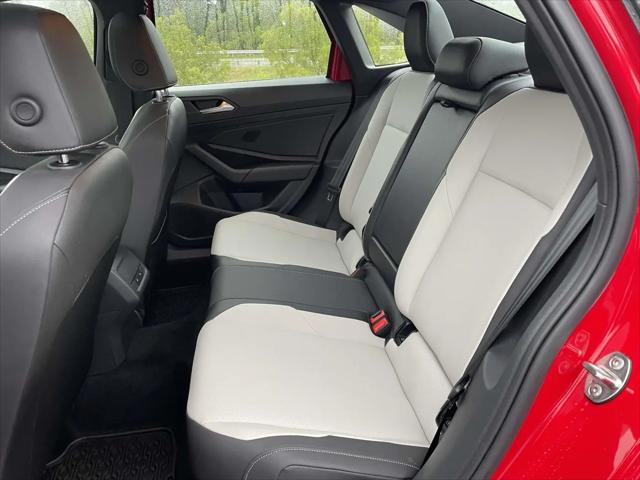 2021 Volkswagen Jetta 1.4T R-Line