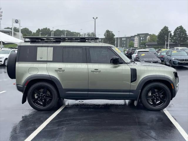 2023 Land Rover Defender 110 SE