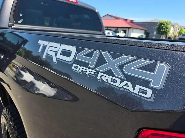 2016 Toyota Tundra SR5 5.7L V8