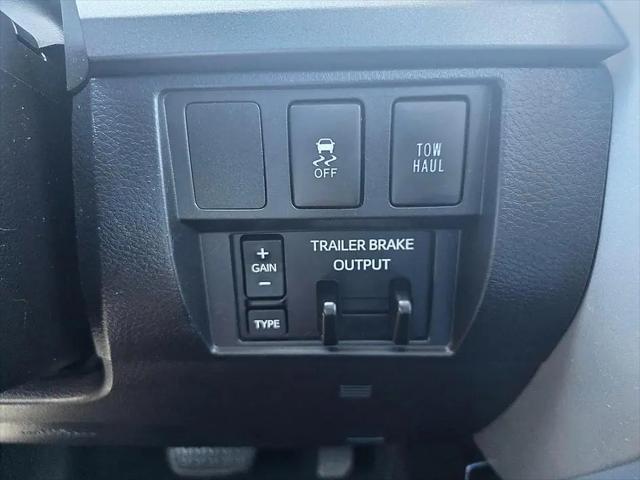 2016 Toyota Tundra SR5 5.7L V8