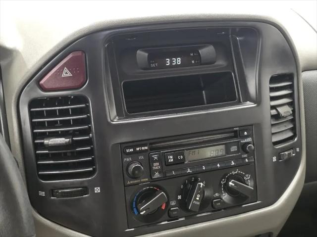 2002 Mitsubishi Montero XLS