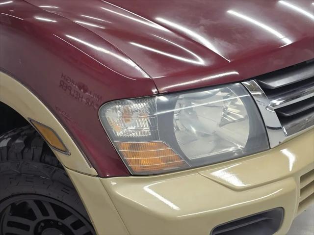 2002 Mitsubishi Montero XLS