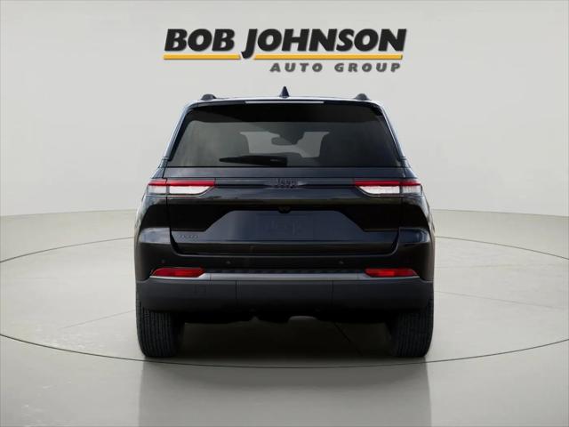 2026 Jeep Grand Cherokee Altitude 4x4