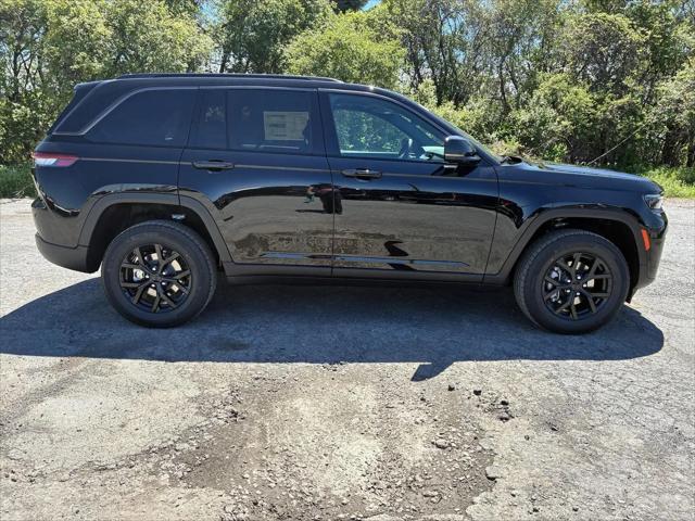 2026 Jeep Grand Cherokee Altitude 4x4