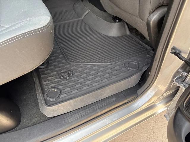 2022 Ram 1500 Big Horn Crew Cab 4x2 5'7" Box