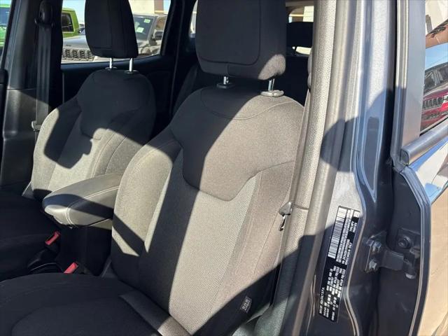 2023 Jeep Renegade Latitude 4x4