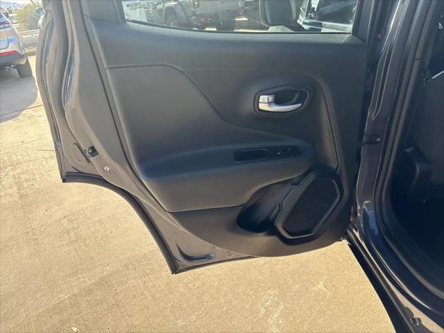 2023 Jeep Renegade Latitude 4x4