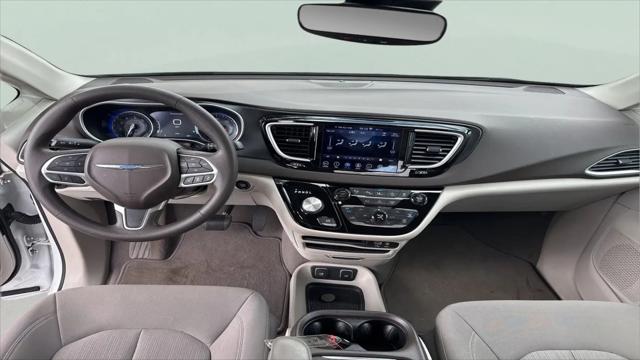 2020 Chrysler Pacifica Touring