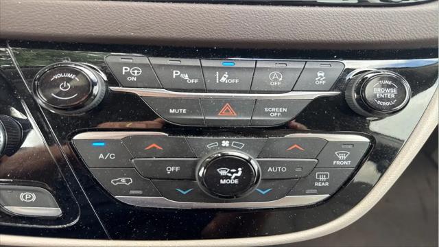 2020 Chrysler Pacifica Touring