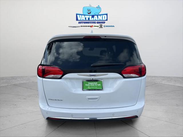 2020 Chrysler Pacifica Touring