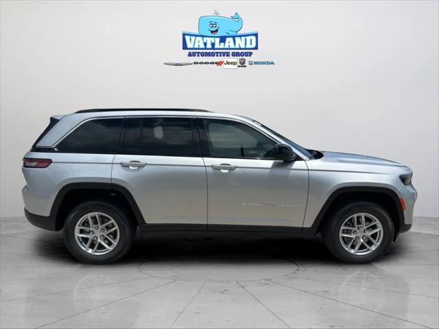 2026 Jeep Grand Cherokee Laredo 4x4