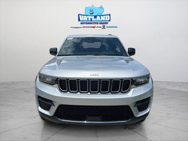 2026 Jeep Grand Cherokee Laredo 4x4