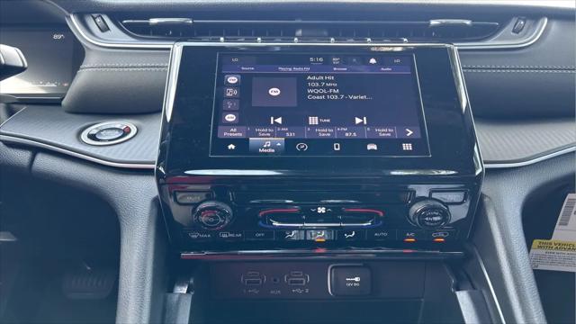 2026 Jeep Grand Cherokee Laredo 4x4