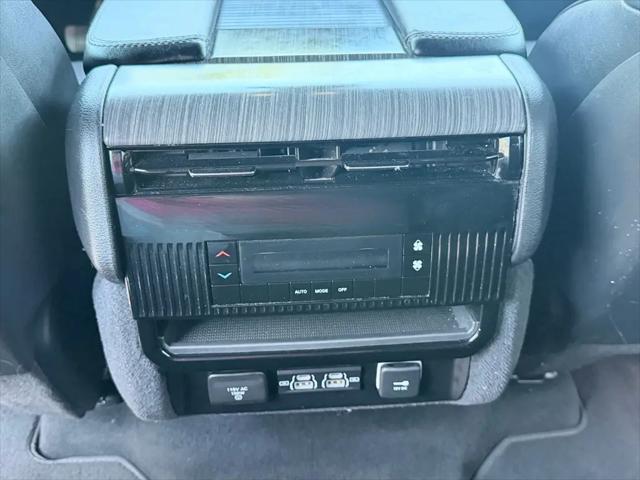 2024 Jeep Wagoneer Series II 4x2