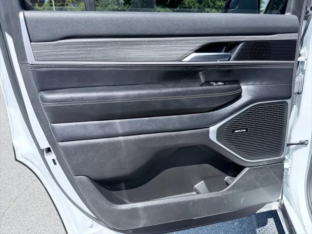 2024 Jeep Wagoneer Series II 4x2