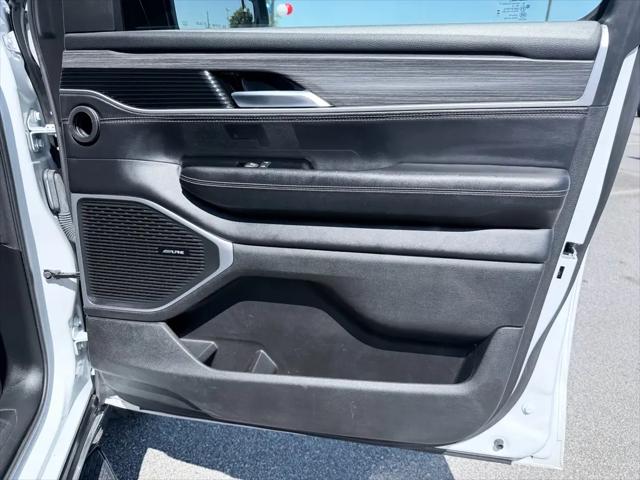 2024 Jeep Wagoneer Series II 4x2