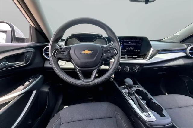 2024 Chevrolet Trax FWD SP