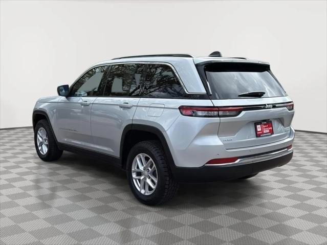 2025 Jeep Grand Cherokee Laredo X 4x4