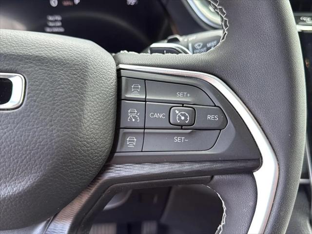 2025 Jeep Grand Cherokee Laredo X 4x4
