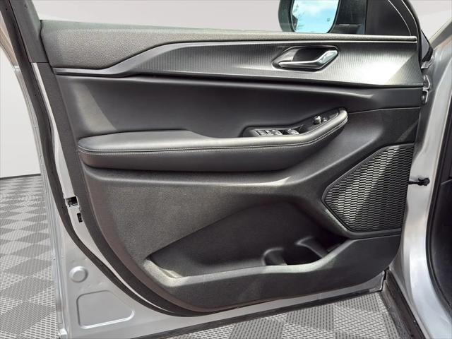 2025 Jeep Grand Cherokee Laredo X 4x4