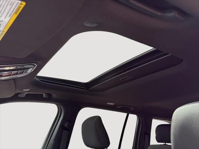 2025 Jeep Grand Cherokee Laredo X 4x4