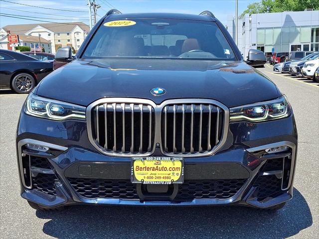 2022 BMW X7 M50i