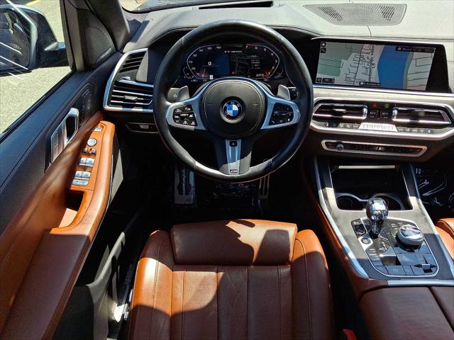 2022 BMW X7 M50i