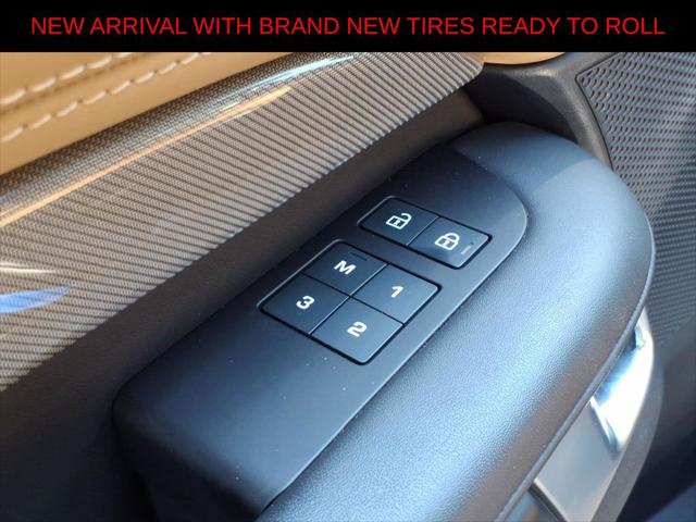 2023 Land Rover Discovery P360 Metropolitan Edition