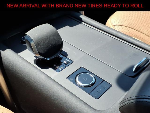 2023 Land Rover Discovery P360 Metropolitan Edition