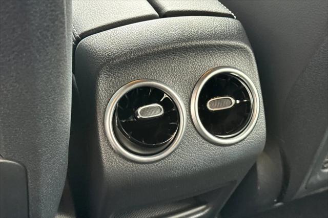2023 Mercedes-Benz GLB GLB 250