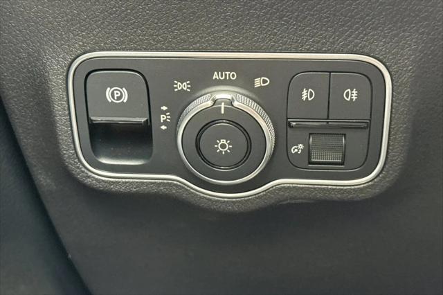 2023 Mercedes-Benz GLB GLB 250