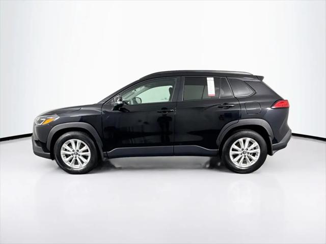 2024 Toyota Corolla Cross LE