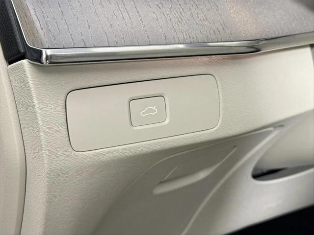 2025 Volvo XC90 B6 Plus 7-Seater