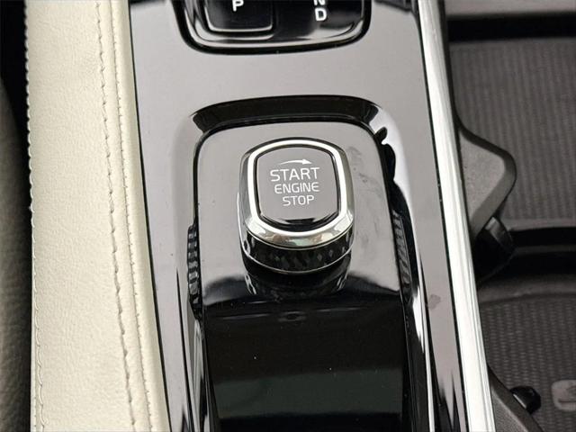 2025 Volvo XC90 B6 Plus 7-Seater
