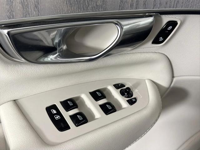 2025 Volvo XC90 B6 Plus 7-Seater