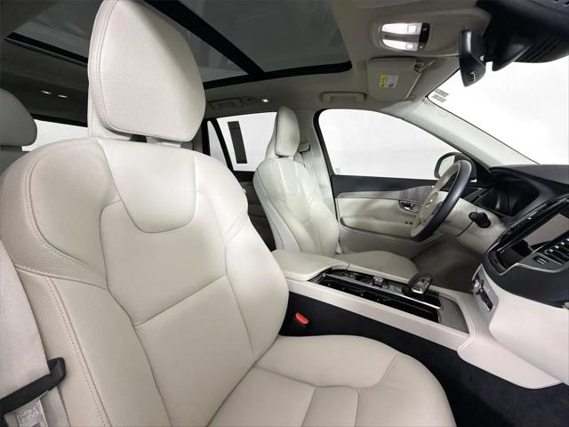 2025 Volvo XC90 B6 Plus 7-Seater
