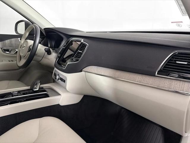 2025 Volvo XC90 B6 Plus 7-Seater