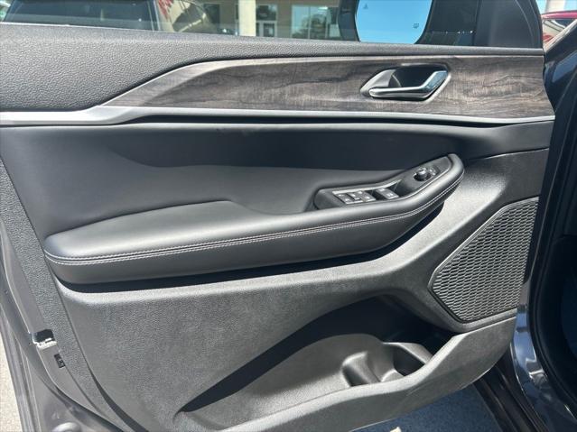 2026 Jeep Grand Cherokee L Altitude 4x4