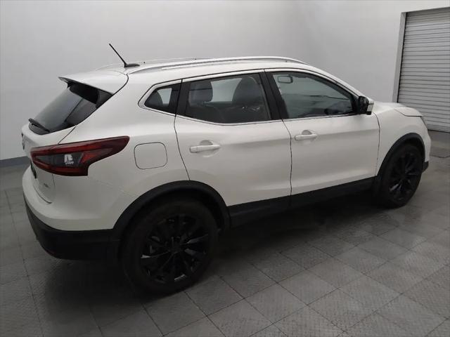2022 Nissan Rogue Sport SL FWD Xtronic CVT